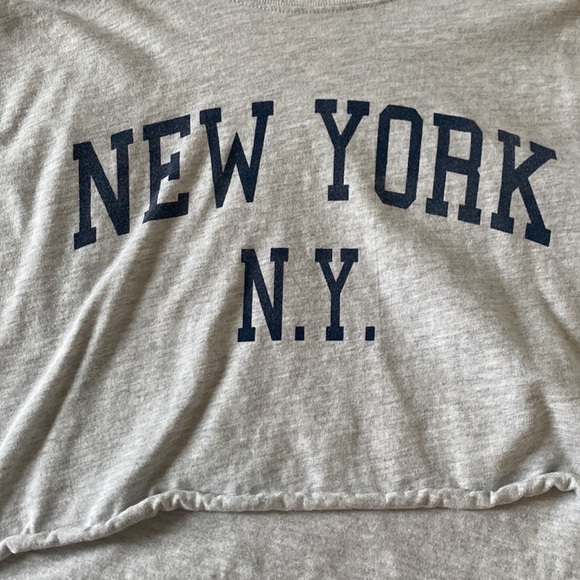 Grey long sleeve from Brandy Melville. Worn max 2 times, perfect condition. - Picture 3 of 3